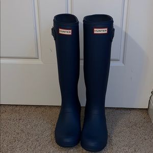 Hunter Boots in Matte Blue New
